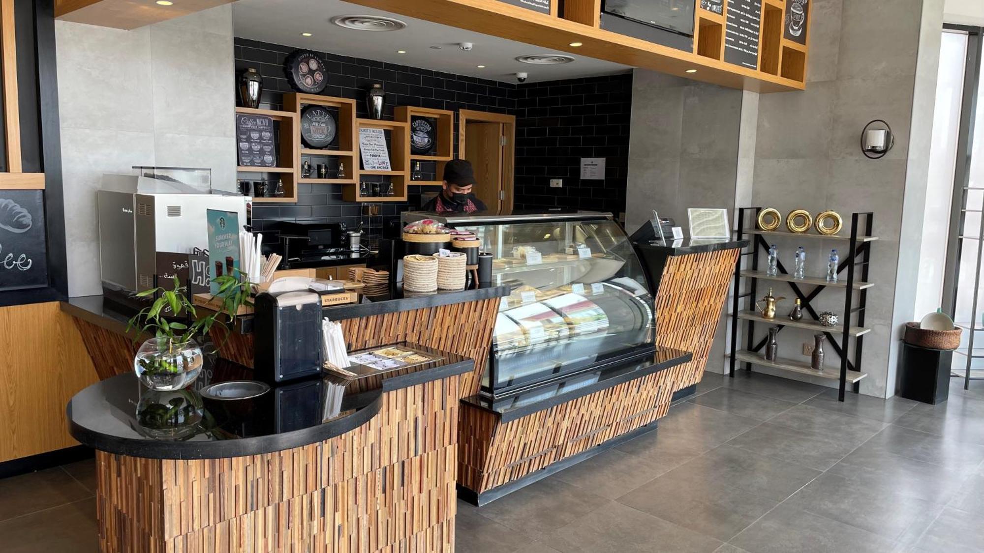 Ramada Hotel & Suites By Wyndham Al Qassim Al Bukayriah Exterior photo A coffee shop in the United Arab Emirates