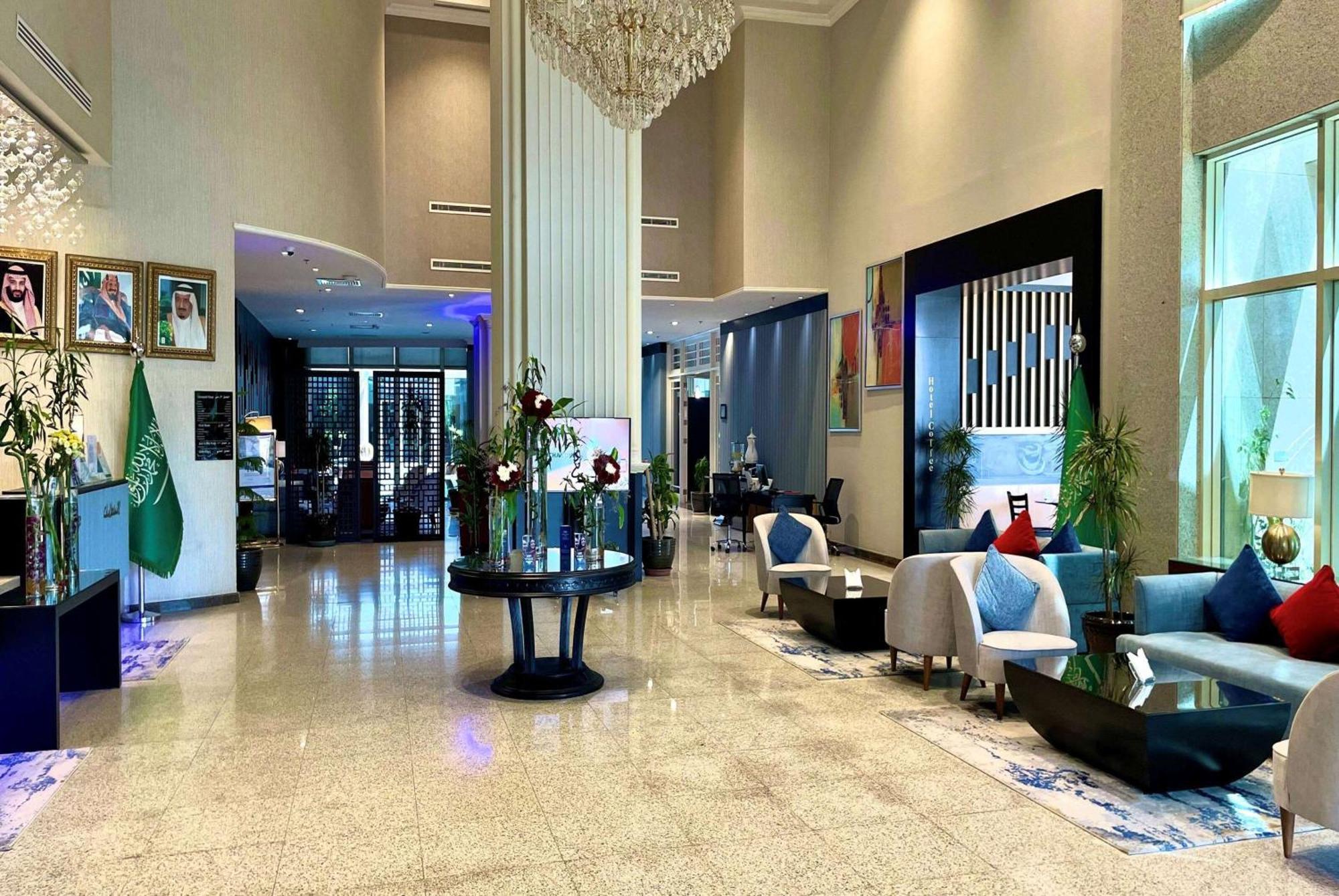 Ramada Hotel & Suites By Wyndham Al Qassim Al Bukayriah Exterior photo