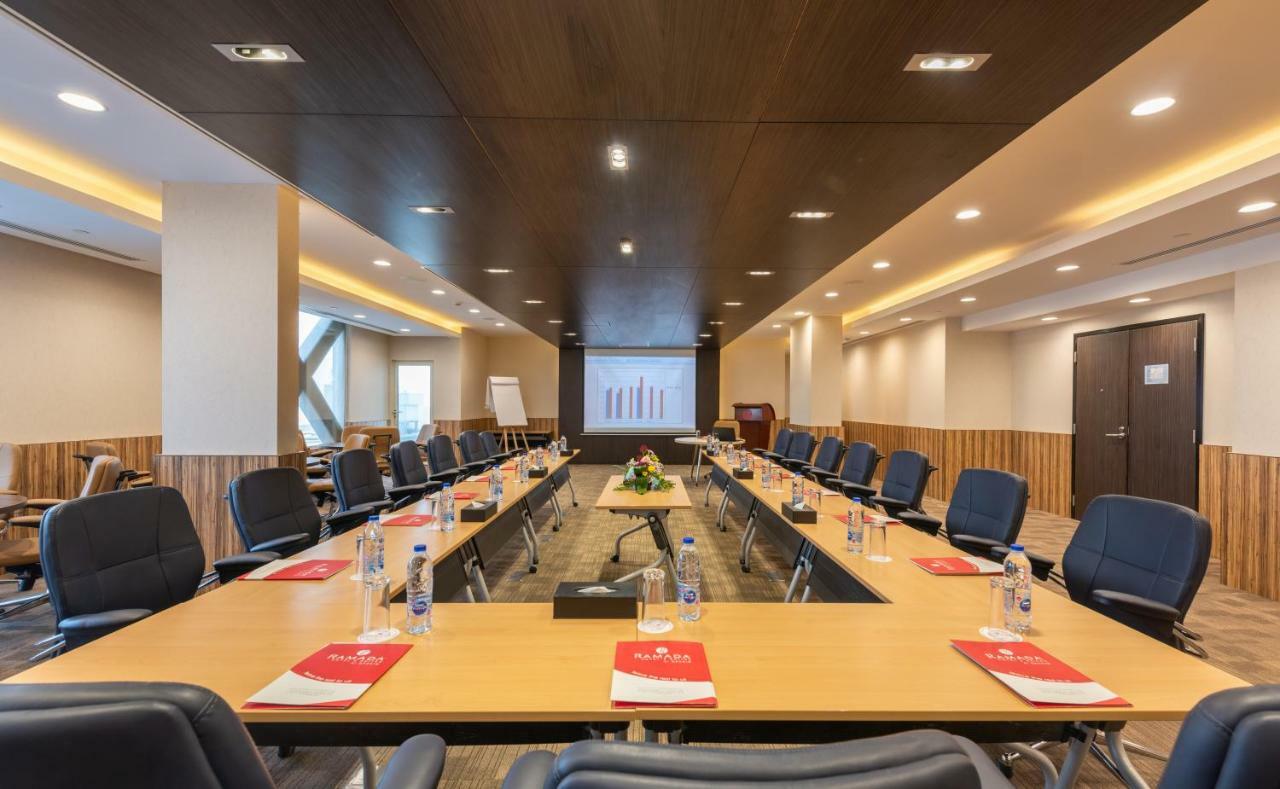 Ramada Hotel & Suites By Wyndham Al Qassim Al Bukayriah Exterior photo Meeting room