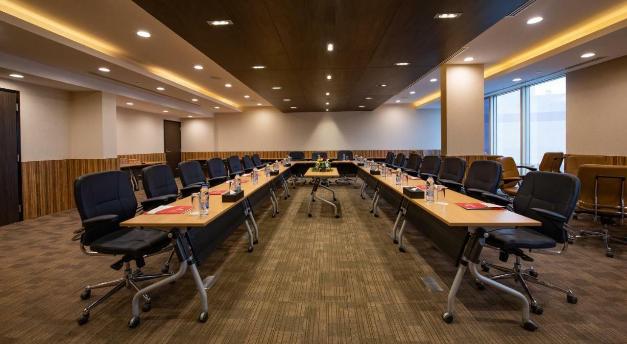 Ramada Hotel & Suites By Wyndham Al Qassim Al Bukayriah Exterior photo Meeting room