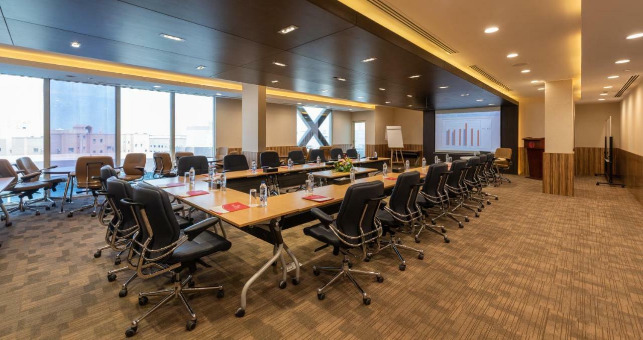 Ramada Hotel & Suites By Wyndham Al Qassim Al Bukayriah Exterior photo Meeting room at the hotel
