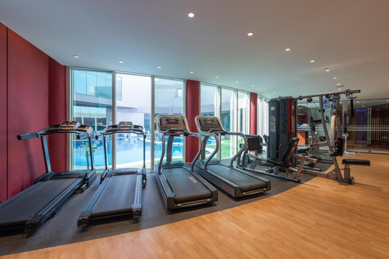 Ramada Hotel & Suites By Wyndham Al Qassim Al Bukayriah Exterior photo The gym at the hotel